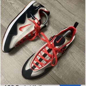 Limited edition Nike  vintage sneakers ACG